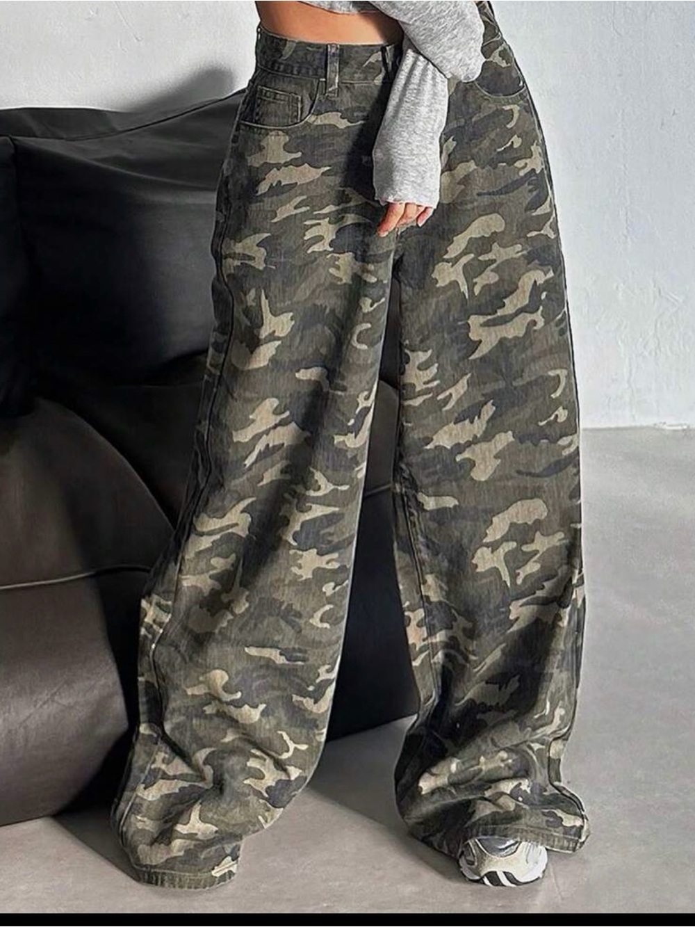 Pants - Picture 2 of 4